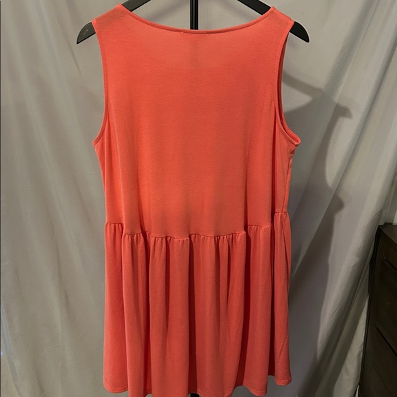 EUC Zenana Outfitters Sleeveless Coral Tunic Top. Large - Picture 5 of 5